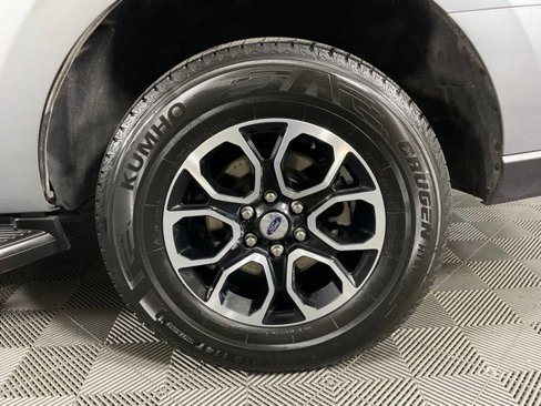 Certified 2024 Ford Expedition XLT image 10