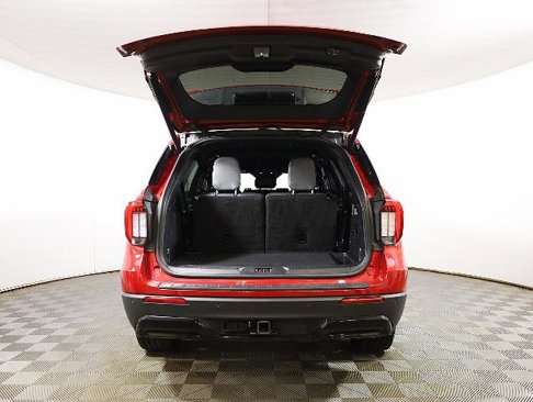 Certified 2025 Ford Explorer ST-Line w/ Premium Package image 23