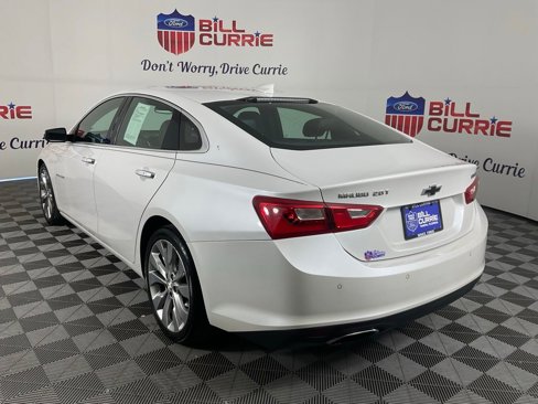 Used 2018 Chevrolet Malibu Premier w/ Premier Sun and Wheel Package FWD image 5