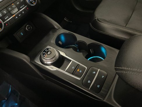 Certified 2020 Ford Escape Titanium AWD/4WD image 18