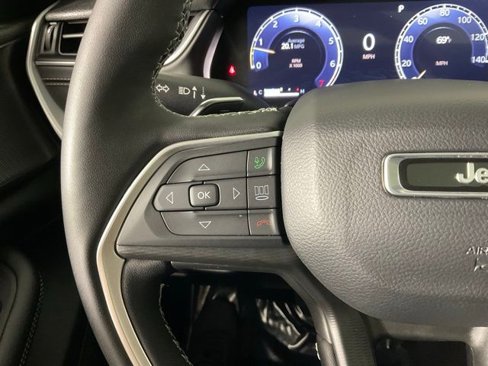 Used 2024 Jeep Grand Cherokee Laredo w/ Trailer Tow Package image 24