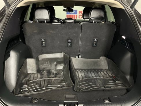 Certified 2020 Ford Escape Titanium AWD/4WD image 11