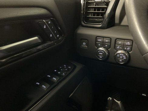 Used 2024 GMC Sierra 2500 AT4X image 19