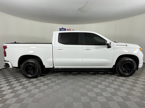 Used 2023 Chevrolet Silverado 1500 LT w/ LPO, Dark Essentials Package RWD image 2