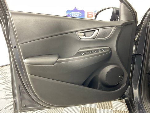 Used 2020 Hyundai Kona Limited FWD image 12