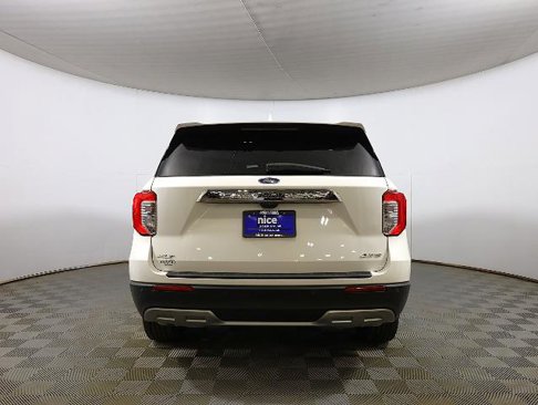 Certified 2023 Ford Explorer XLT w/ Equipment Group 202A image 6