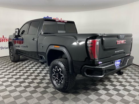 Used 2024 GMC Sierra 2500 AT4X image 5