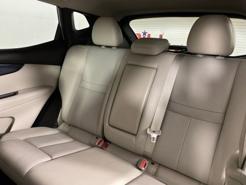 Used 2019 Nissan Rogue Sport FWD w/ Premium Package image 16