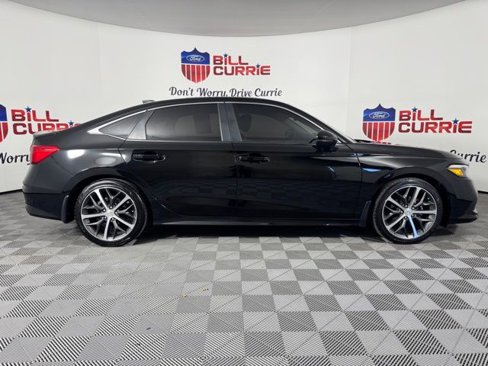 Used 2024 Honda Civic Touring image 2