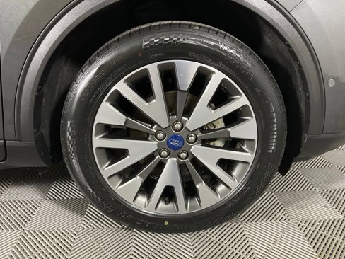 Certified 2020 Ford Escape Titanium AWD/4WD image 10