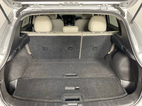 Used 2019 Nissan Rogue Sport FWD w/ Premium Package image 11