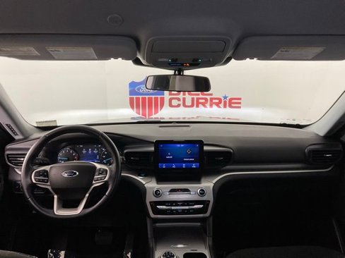 Certified 2022 Ford Explorer XLT image 17