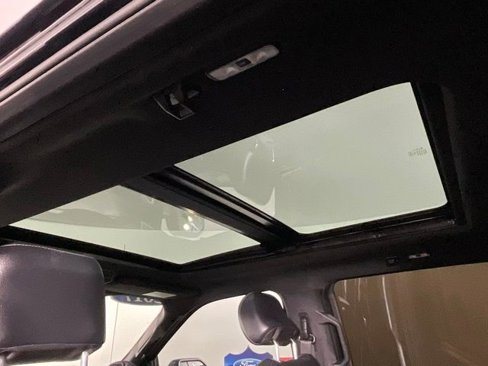 Certified 2017 Ford F150 Raptor w/ Equipment Group 802A Luxury image 21