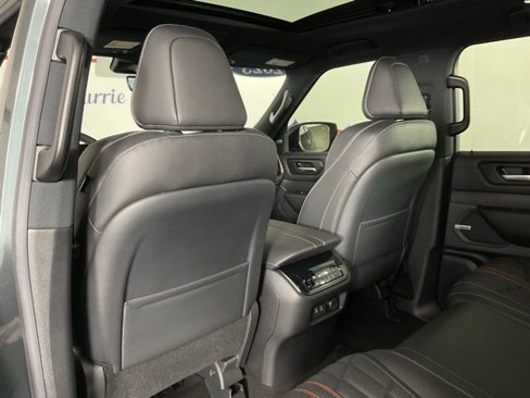 Used 2025 Nissan Armada PRO-4X image 15