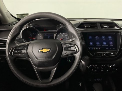 Used 2023 Chevrolet TrailBlazer LT w/ Convenience Package FWD image 16