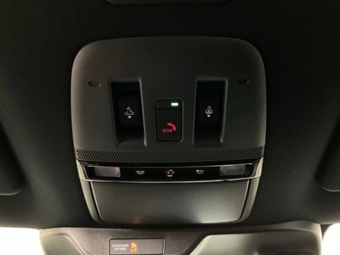 Used 2025 Nissan Armada PRO-4X image 21