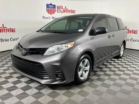 Used 2020 Toyota Sienna L image 7