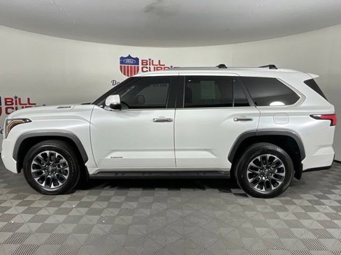 Used 2025 Toyota Sequoia Platinum ***BLUE CERTIFIED*** image 6