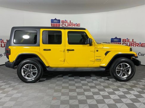 Used 2019 Jeep Wrangler Unlimited Sahara w/ Safety Group image 2