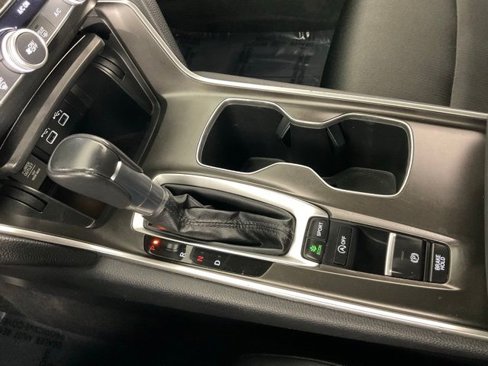 Used 2022 Honda Accord Sport image 19