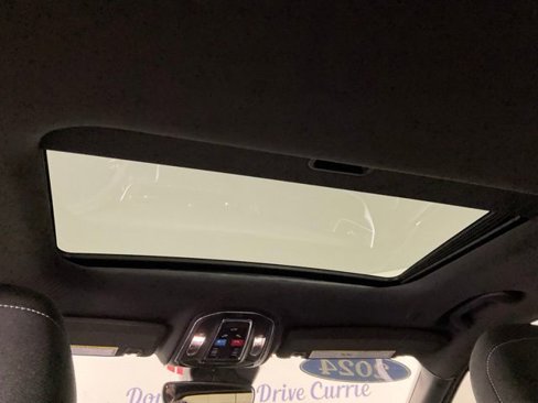 Used 2024 Jeep Grand Cherokee Laredo w/ Trailer Tow Package image 21