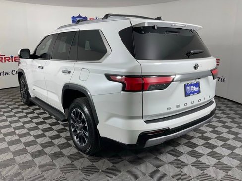 Used 2025 Toyota Sequoia Platinum ***BLUE CERTIFIED*** image 5