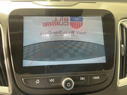 Used 2018 Chevrolet Malibu Premier w/ Premier Sun and Wheel Package FWD image 24
