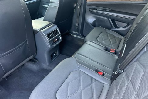 Used 2024 Volkswagen Atlas SE FWD image 14