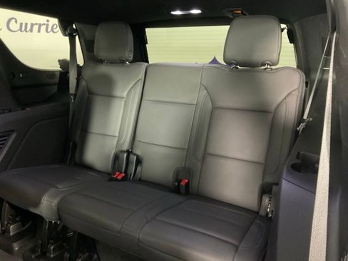 Used 2024 Chevrolet Tahoe Z71 w/ Luxury Package image 17