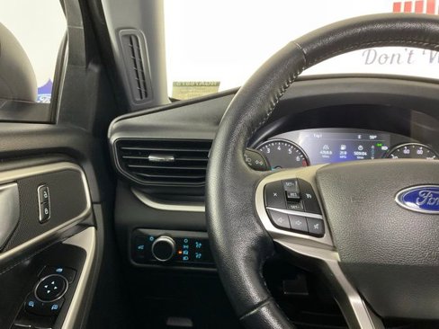 Certified 2022 Ford Explorer XLT image 23