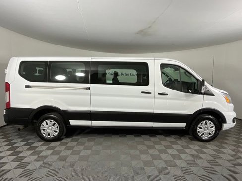 Certified 2022 Ford Transit 350 148 Low Roof Wagon image 2