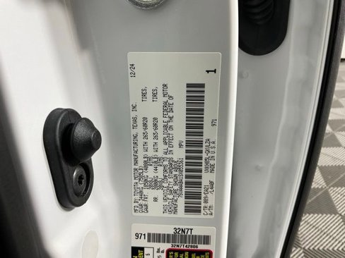 Used 2025 Toyota Sequoia Platinum ***BLUE CERTIFIED*** image 28