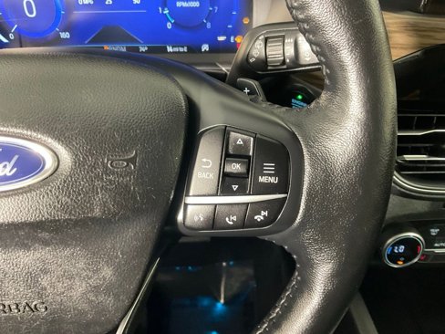 Certified 2020 Ford Escape Titanium AWD/4WD image 24