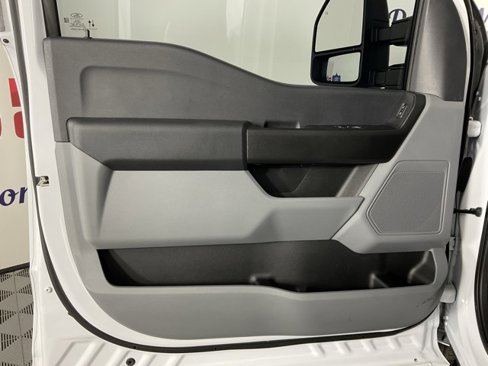 Certified 2024 Ford F350 XL 4X4 REG CAB***GOLD CERTIFIE image 13