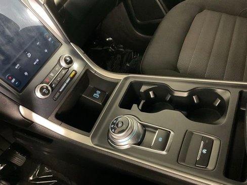 Certified 2023 Ford Edge SE w/ Black Appearance Package image 18