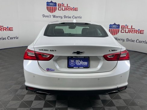 Used 2018 Chevrolet Malibu Premier w/ Premier Sun and Wheel Package FWD image 4