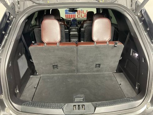 Certified 2020 Ford Explorer Platinum w/ Premium Technology Package image 10