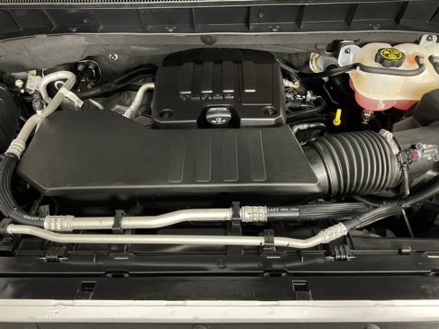 Used 2023 Chevrolet Silverado 1500 LT w/ LPO, Dark Essentials Package RWD image 9
