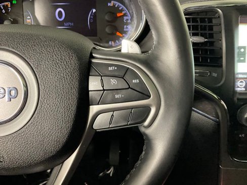 Used 2018 Jeep Grand Cherokee Limited w/ Luxury Group II image 24