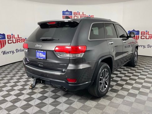 Used 2018 Jeep Grand Cherokee Limited w/ Luxury Group II image 3