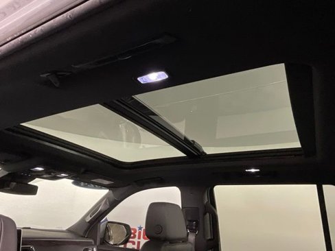 Used 2024 Chevrolet Tahoe Z71 w/ Luxury Package image 22