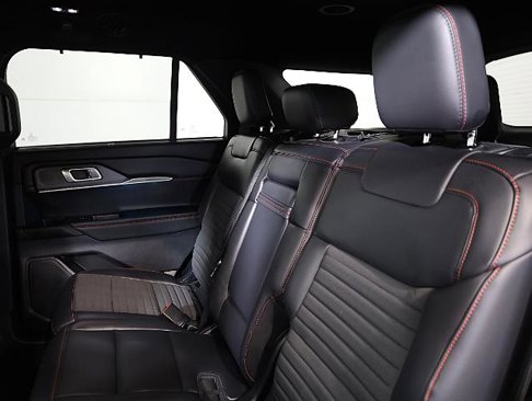 Certified 2025 Ford Explorer ST-Line w/ Premium Package image 13