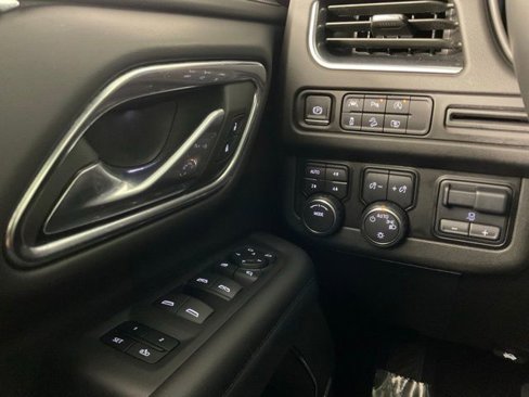 Used 2024 Chevrolet Tahoe Z71 w/ Luxury Package image 20