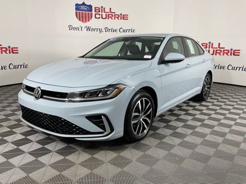 Used 2025 Volkswagen Jetta SE image 7