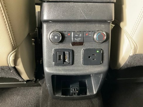 Certified 2019 Ford Explorer Limited w/ Class III Trailer Tow Package FWD image 17