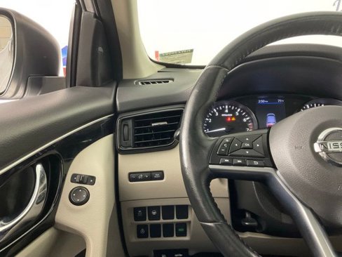 Used 2019 Nissan Rogue Sport FWD w/ Premium Package image 25