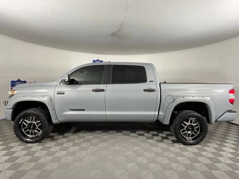 Used 2019 Toyota Tundra SR5 w/ SR5 Upgrade Package image 6