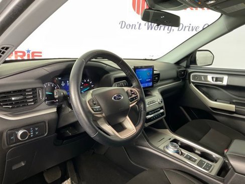 Certified 2022 Ford Explorer XLT image 12