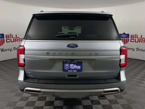 Certified 2024 Ford Expedition XLT image 4