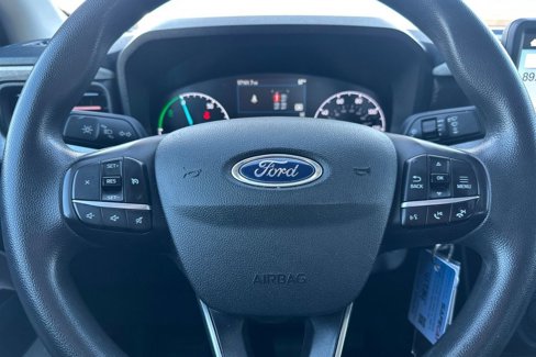 Certified 2022 Ford Maverick 2WD SuperCrew image 25